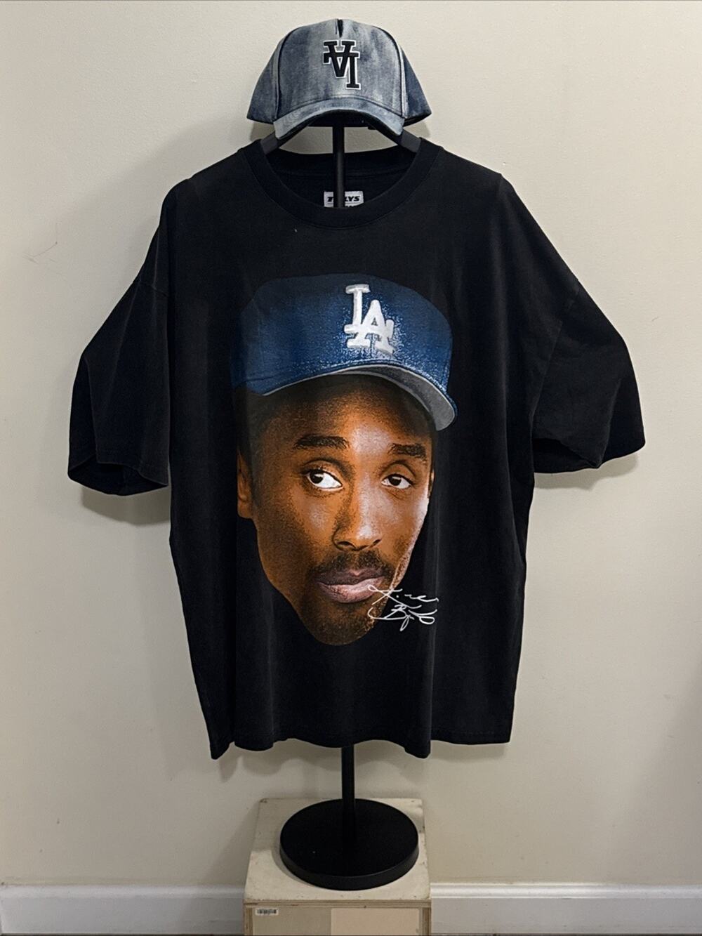 Kobe Bryant Tee Shirt LA Dodger Hat 2xl Snap Back Hat